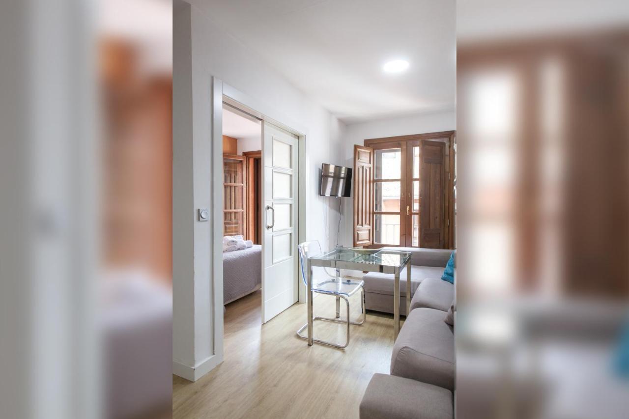Apartamentos Elvira 21 Granada Buitenkant foto