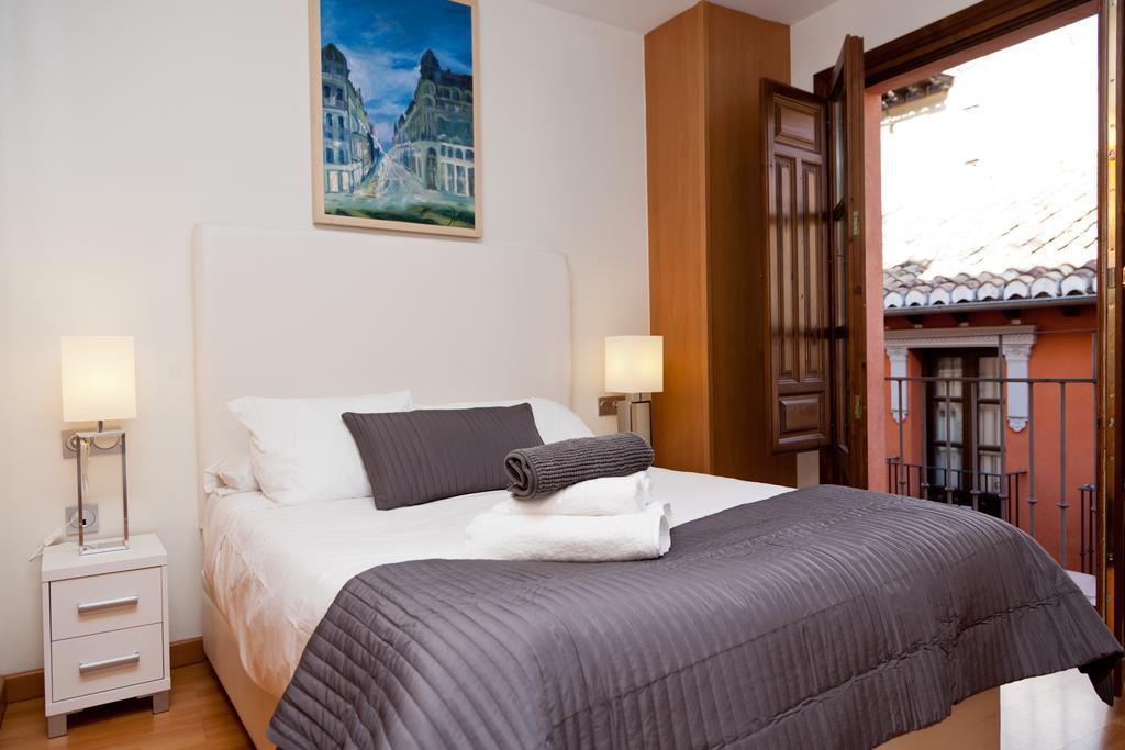 Apartamentos Elvira 21 Granada Kamer foto