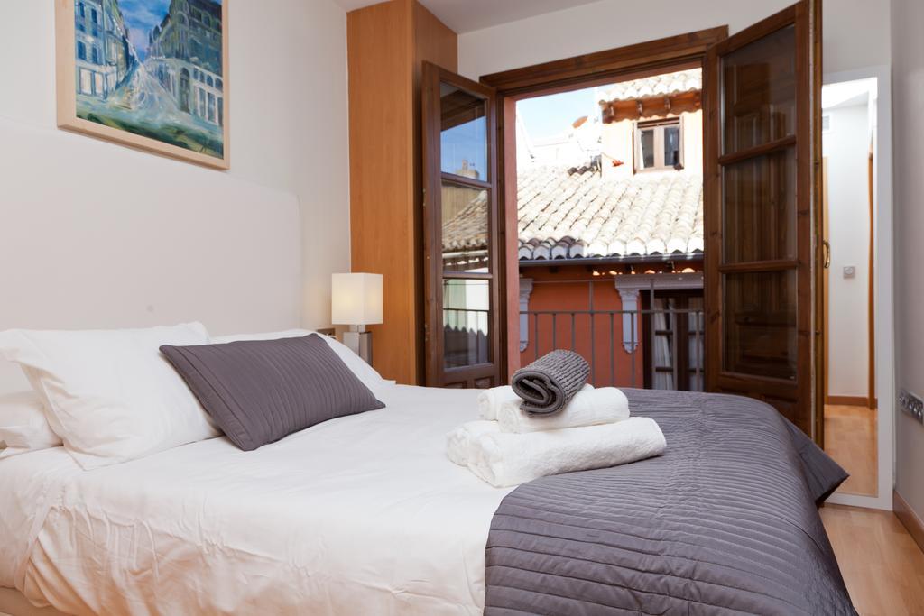 Apartamentos Elvira 21 Granada Kamer foto