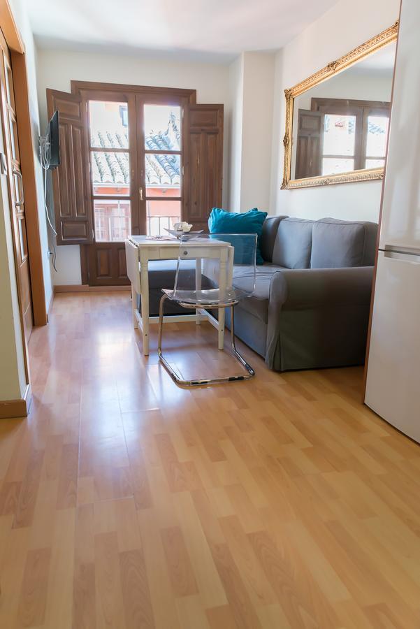 Apartamentos Elvira 21 Granada Buitenkant foto